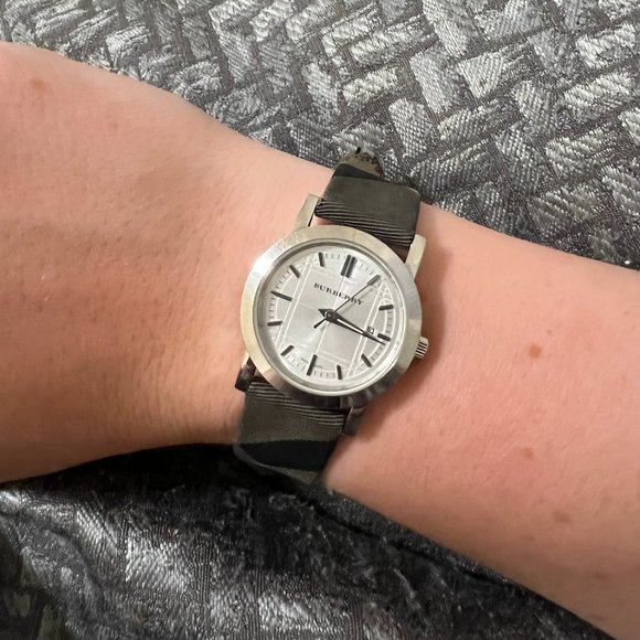 Burberry Tartan Watch - Picture 1 of 4